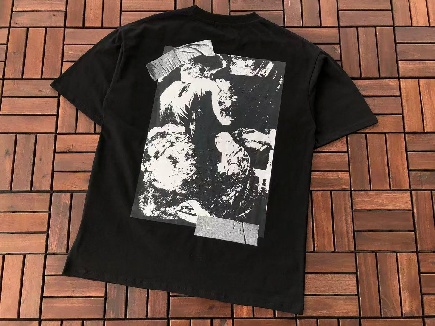 T-shirt Off