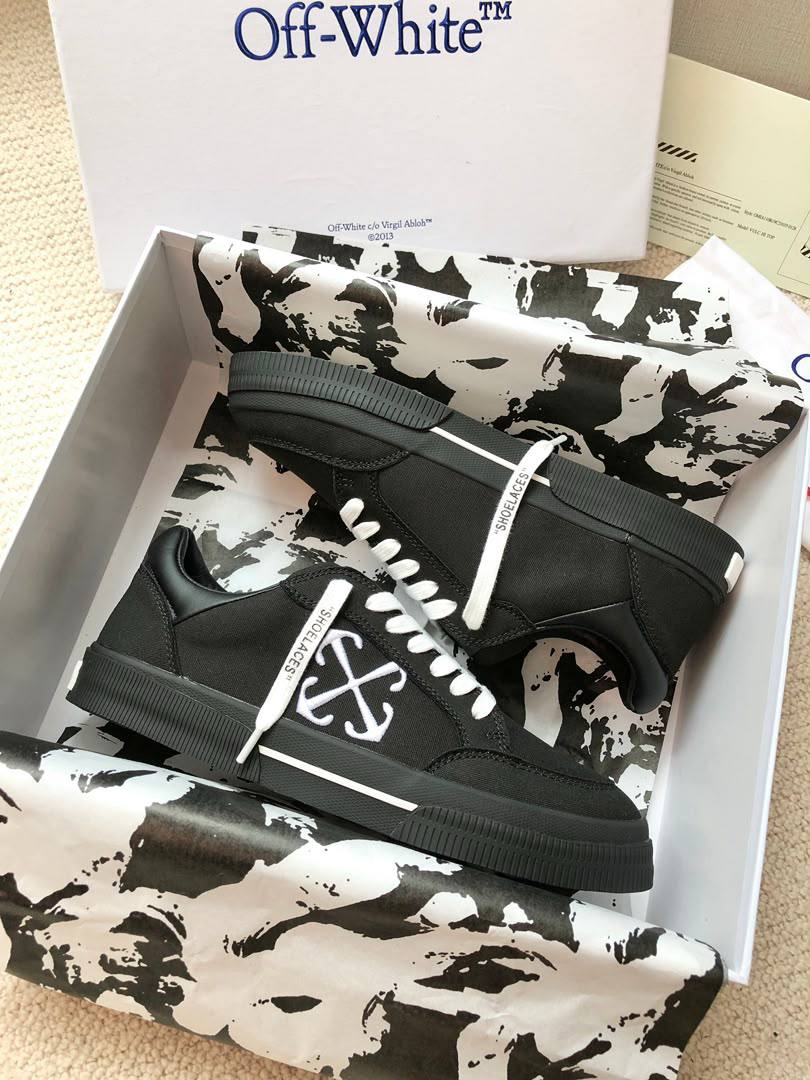 Off-White New Low Vulcanized Black White