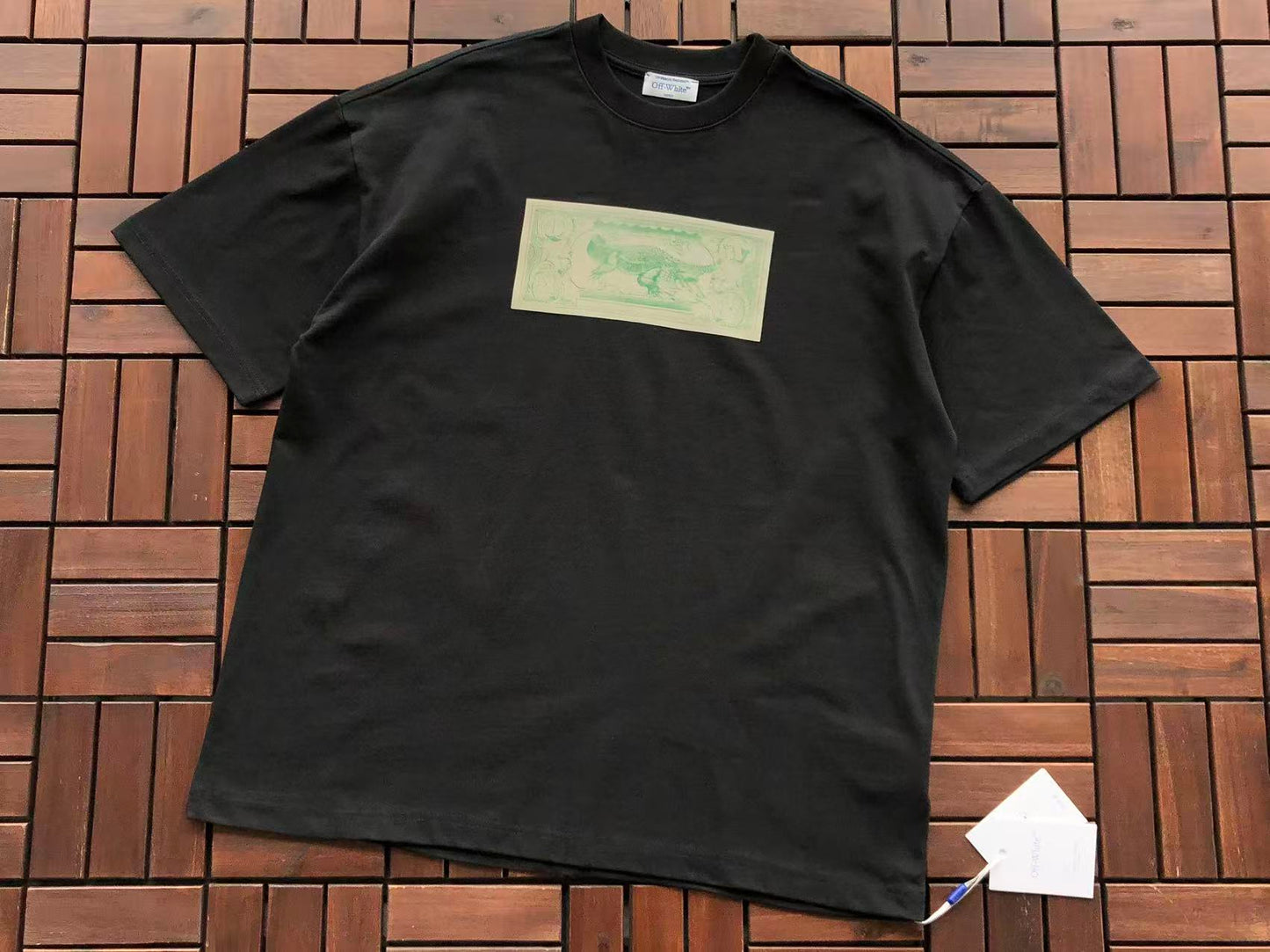 T-shirt Off