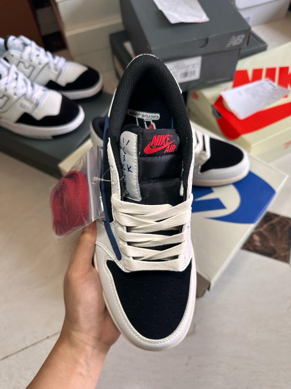 AJ1 Travis Midnight Blue