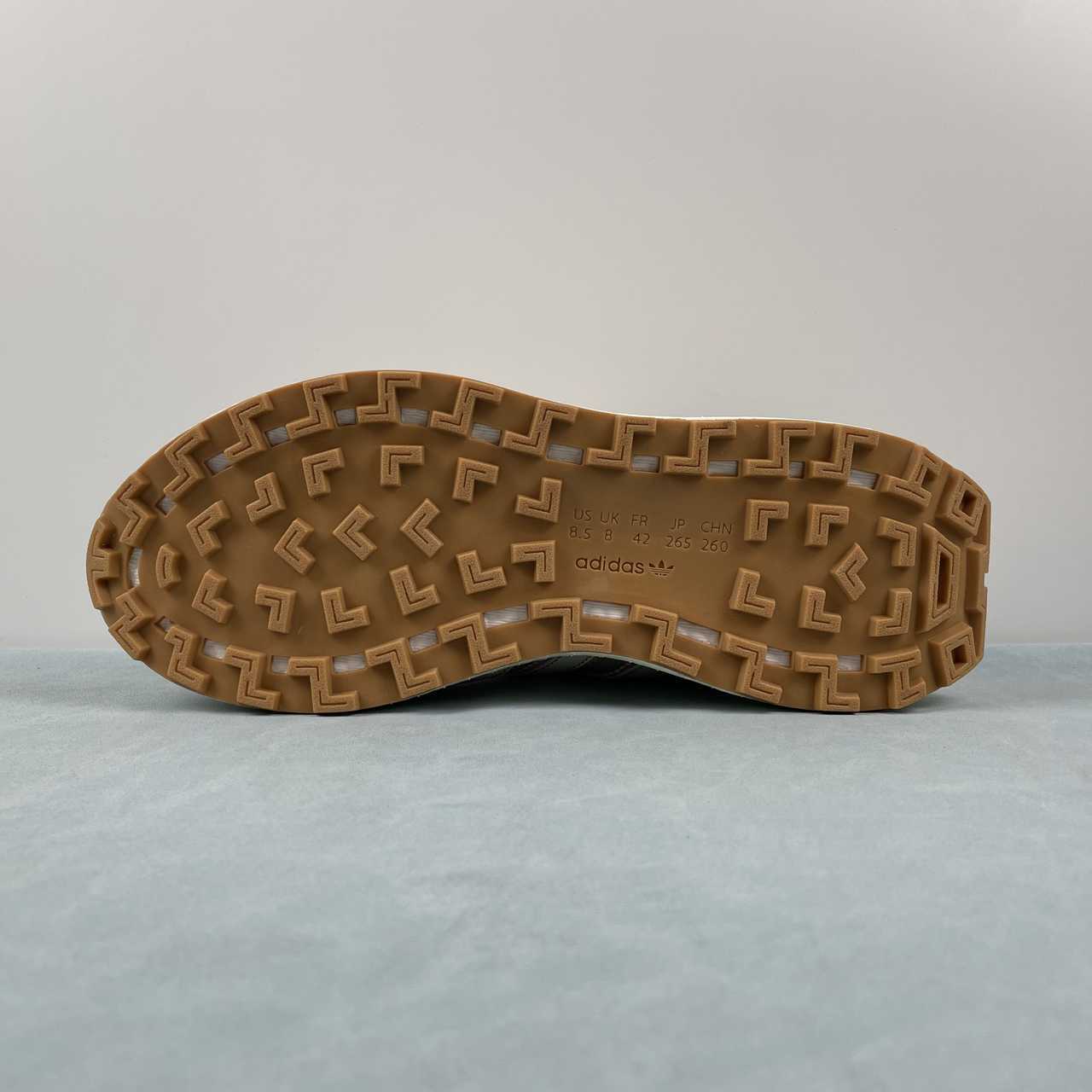 AD Retropy E5 Grey White Rose
