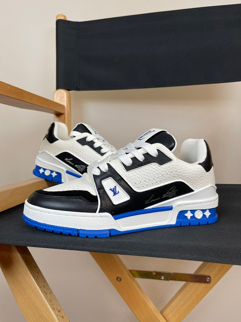 Trainer White and Blue