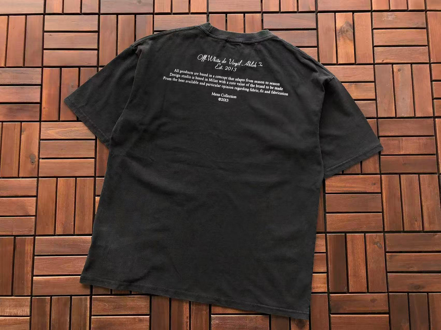 T-shirt Off
