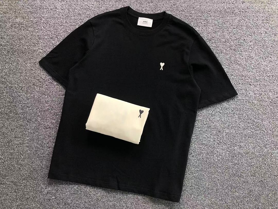 T-Shirts Ami Paris