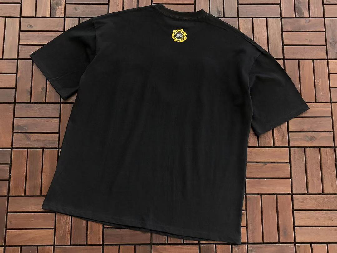 T-Shirt Broken Planet
