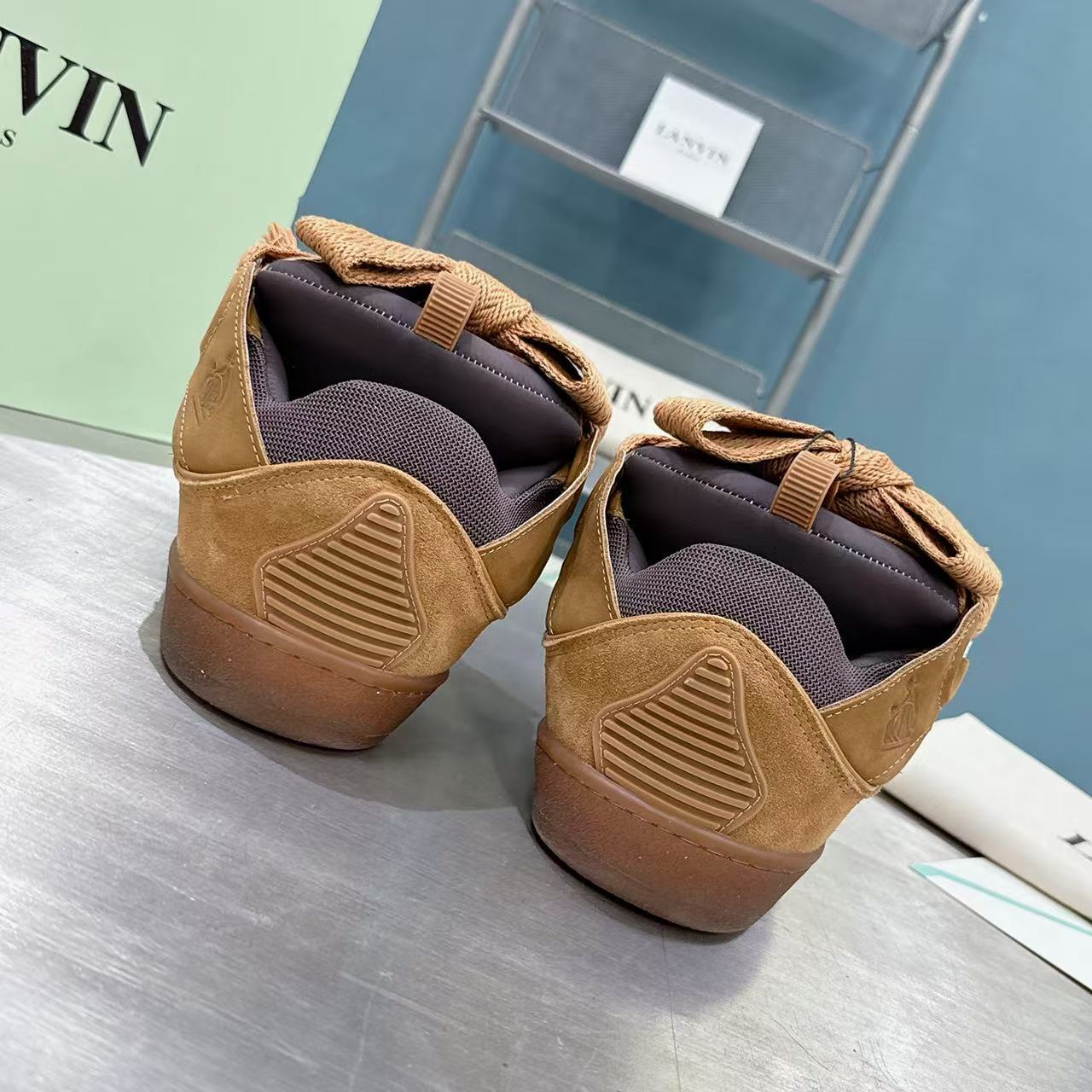 Curb Castanhas
