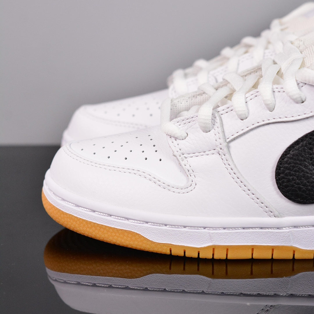 Dunk SB White Gum