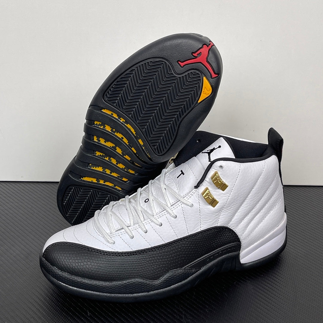 12 Retro Black and White
