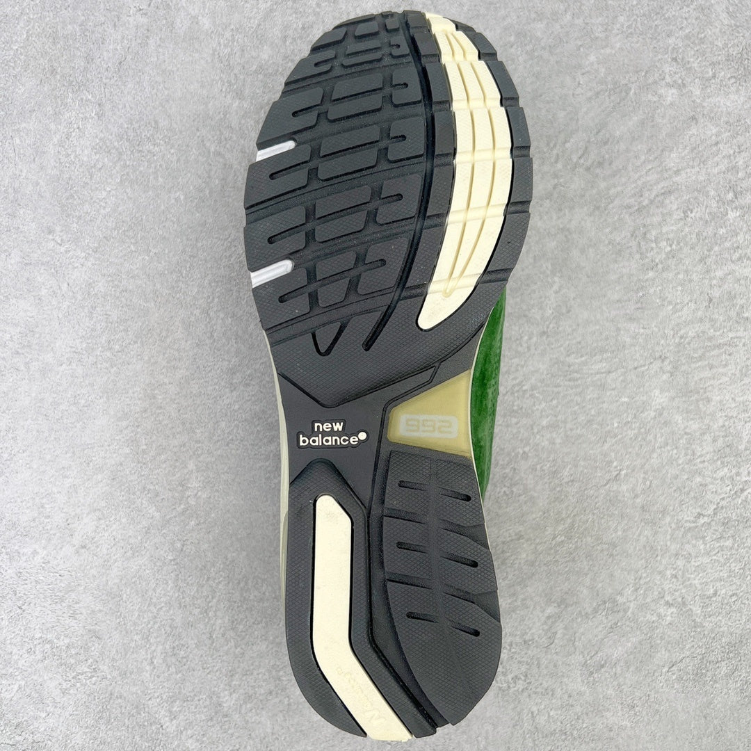 992 Forest Green / Black