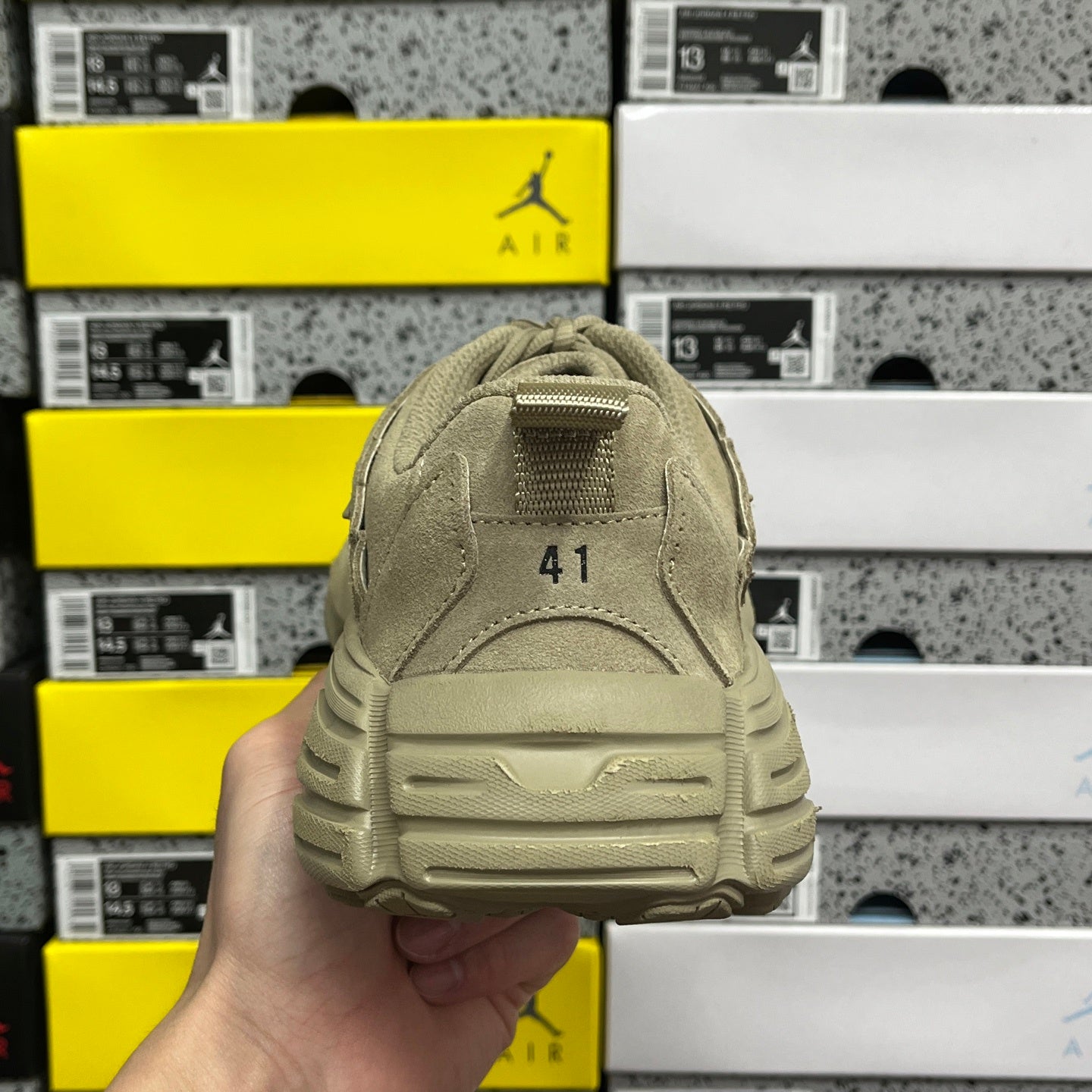 BLG Monday Full Beige