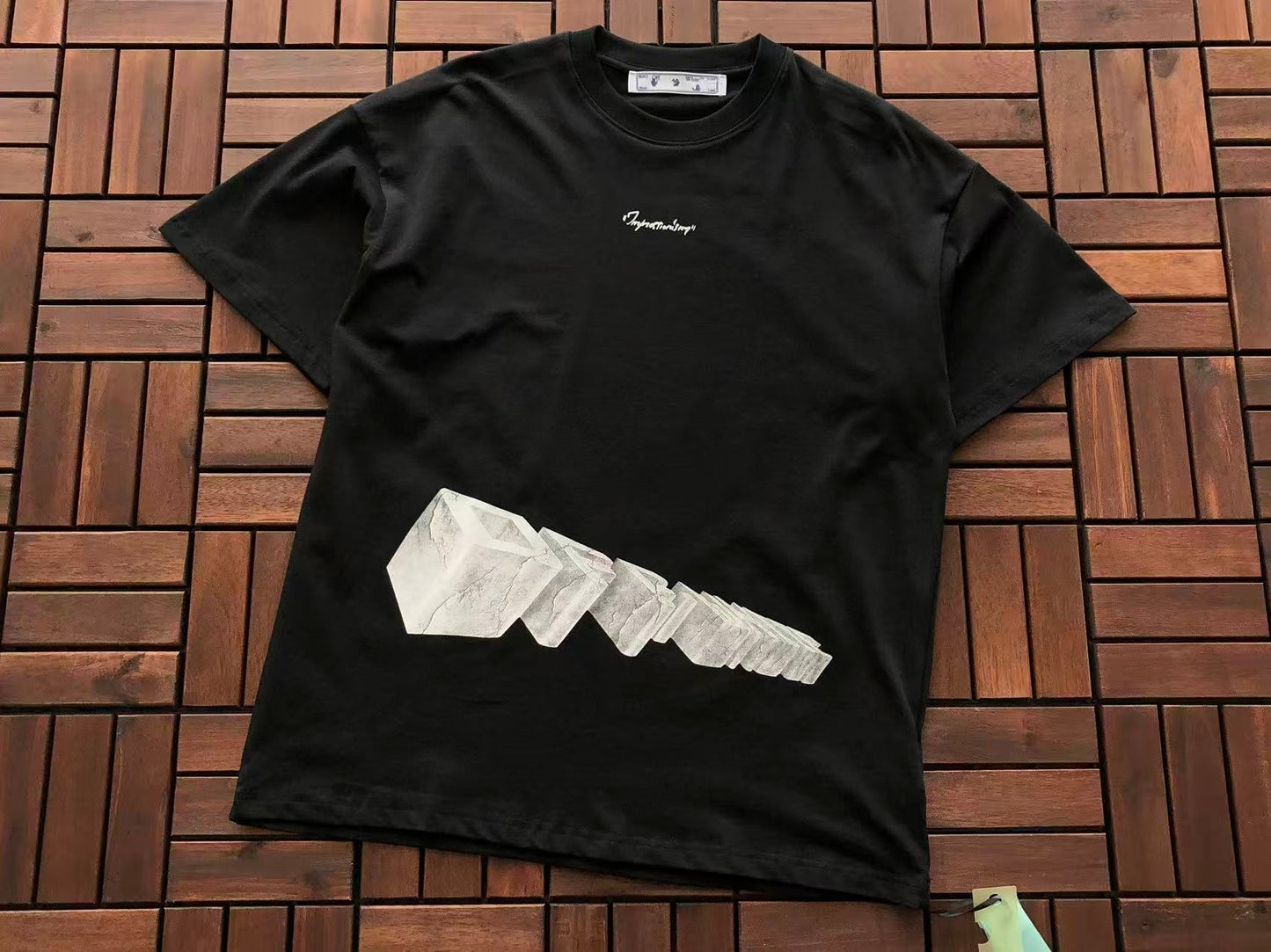 T-shirt Off