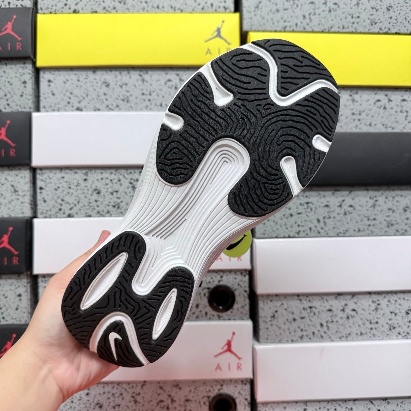 Nk Air Alphazoom Black/White