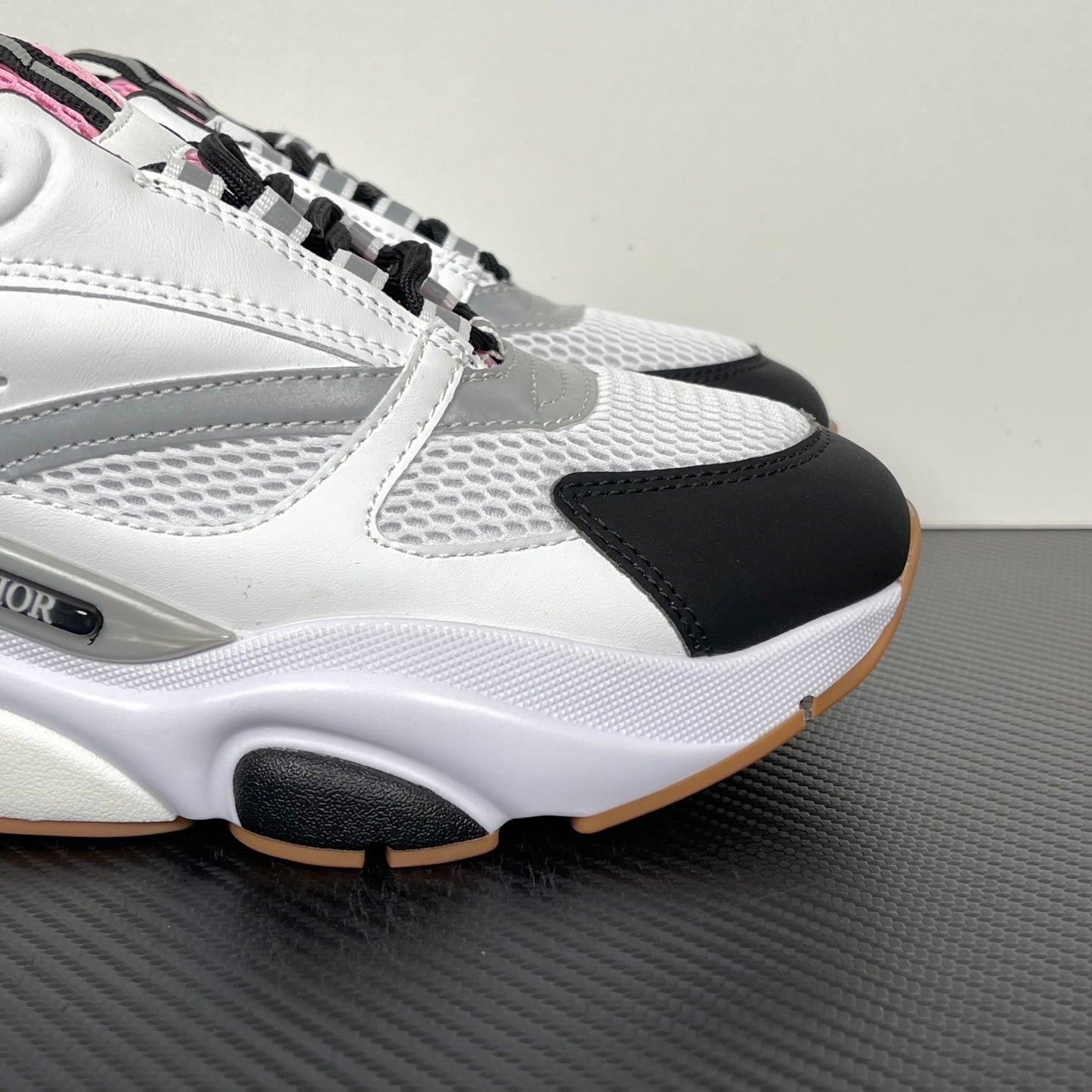 B22 Pink Mesh