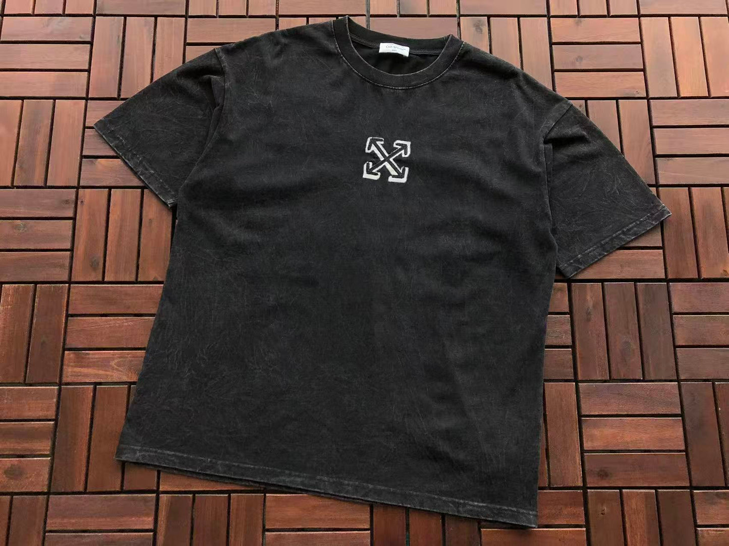 T-shirt Off