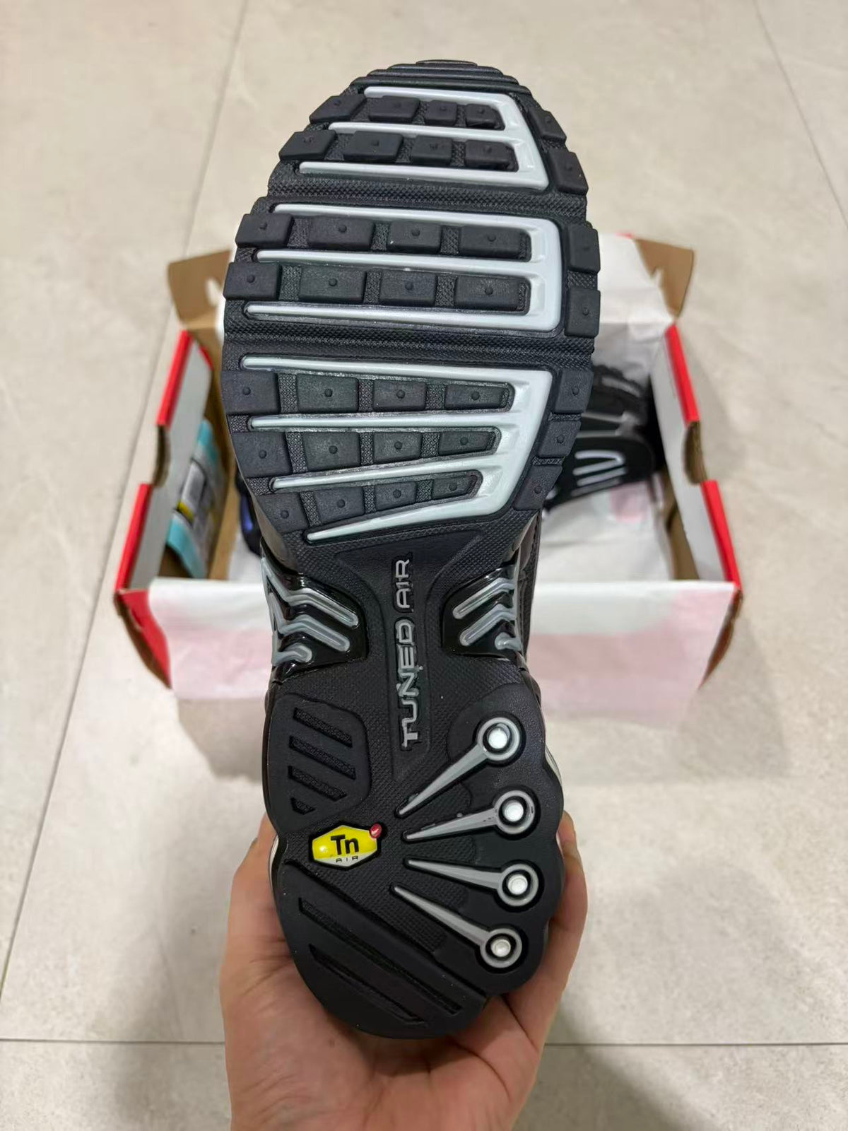 Air Max Plus 3