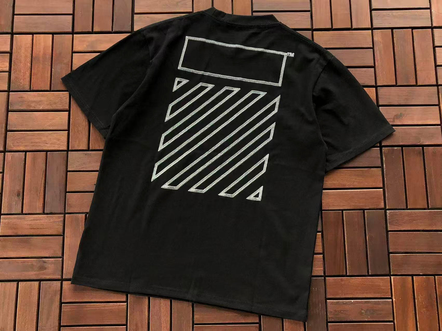 T-shirt Off