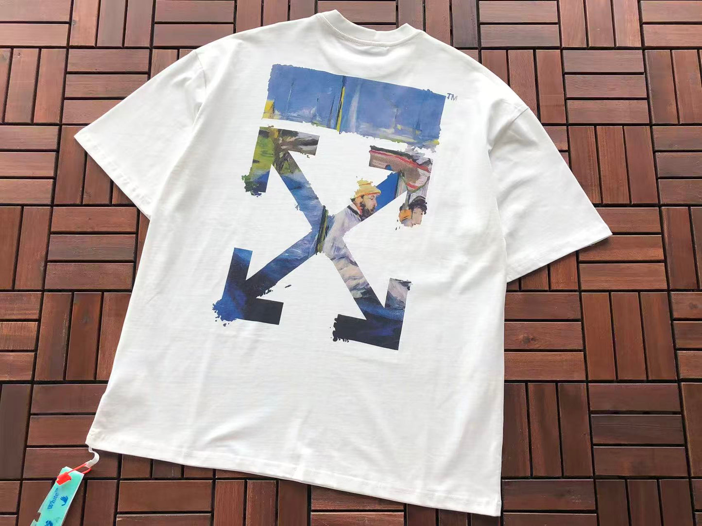 T-shirt Off