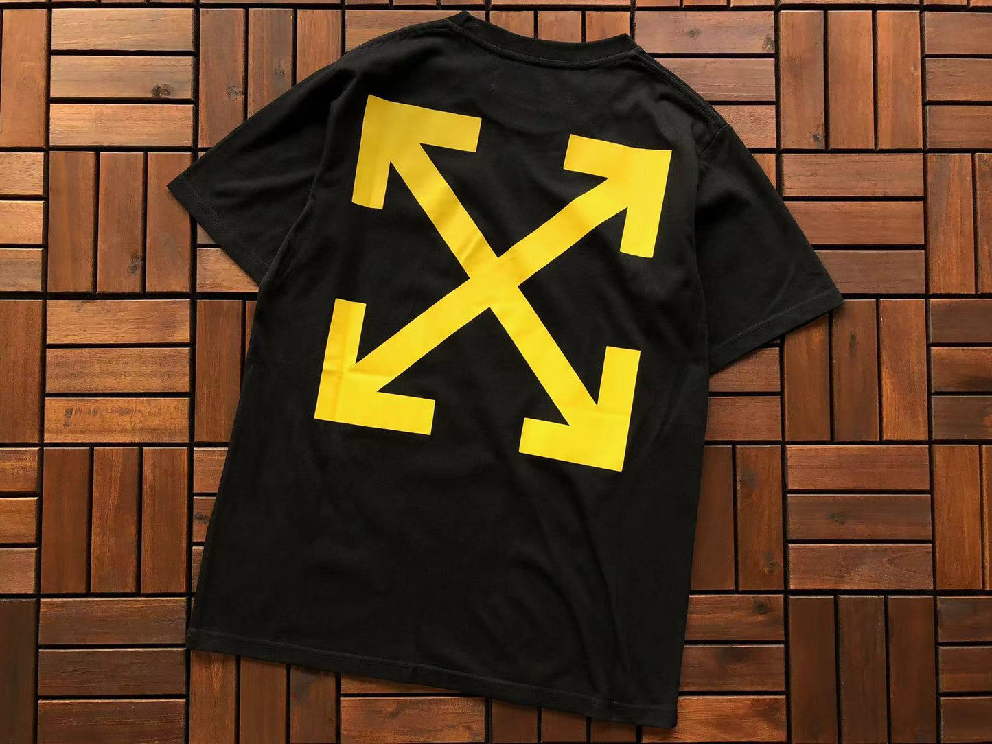 T-shirt Off