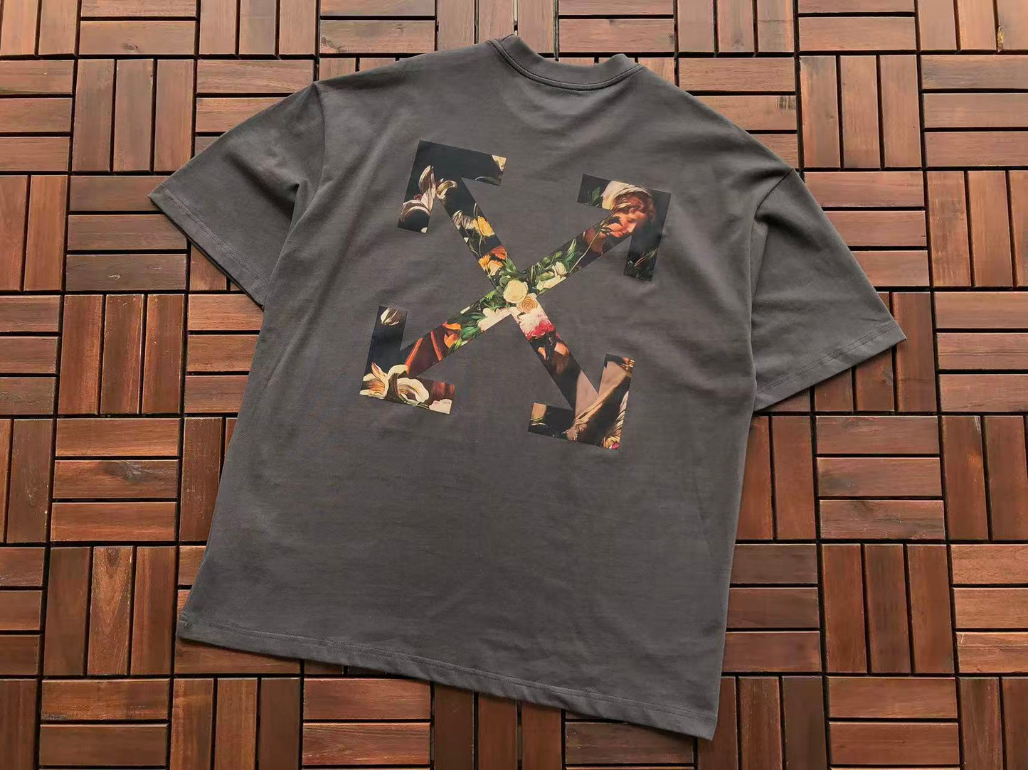 T-shirt Off
