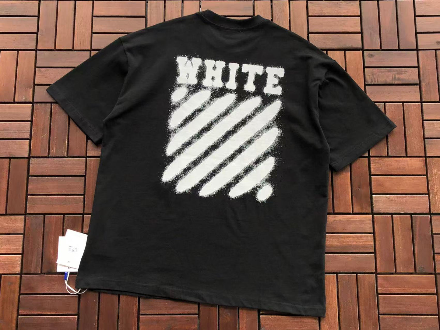T-shirt Off