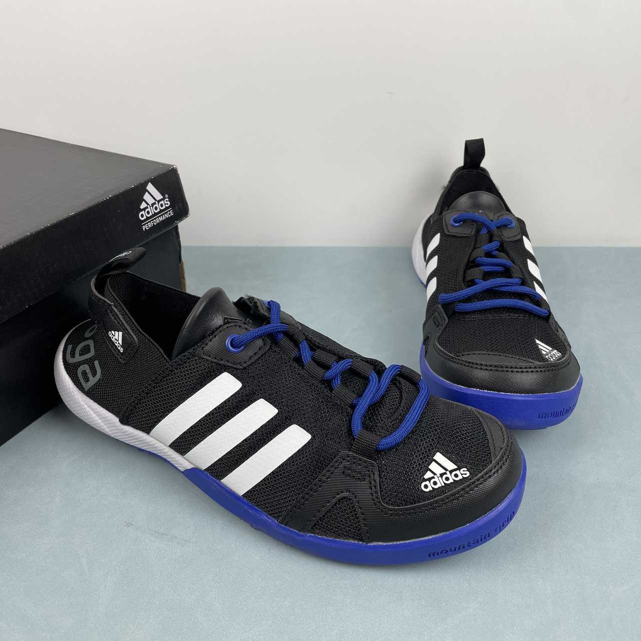 AD DAROGA TWO 13 Black Blue White