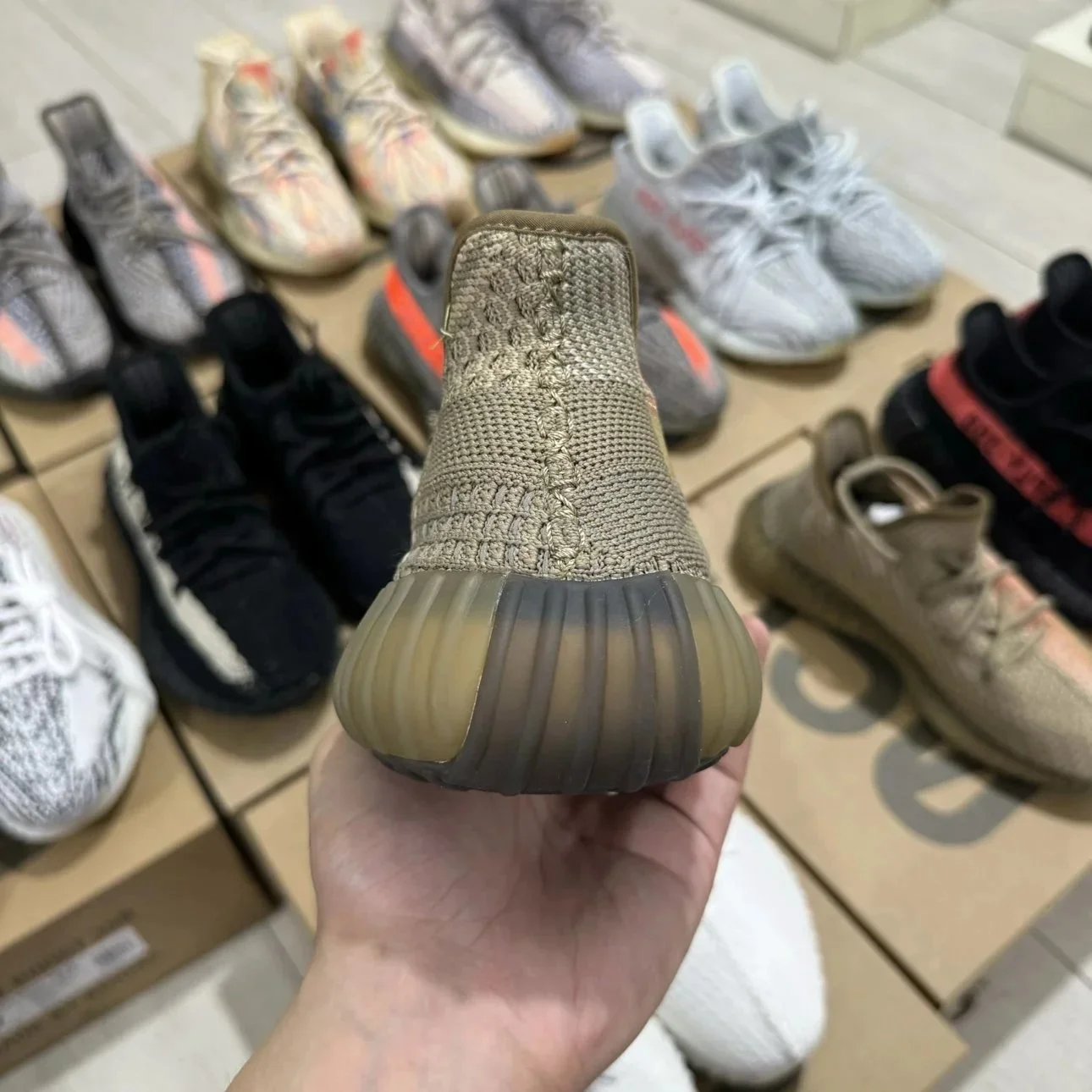 Boost 350 Sand Taupe