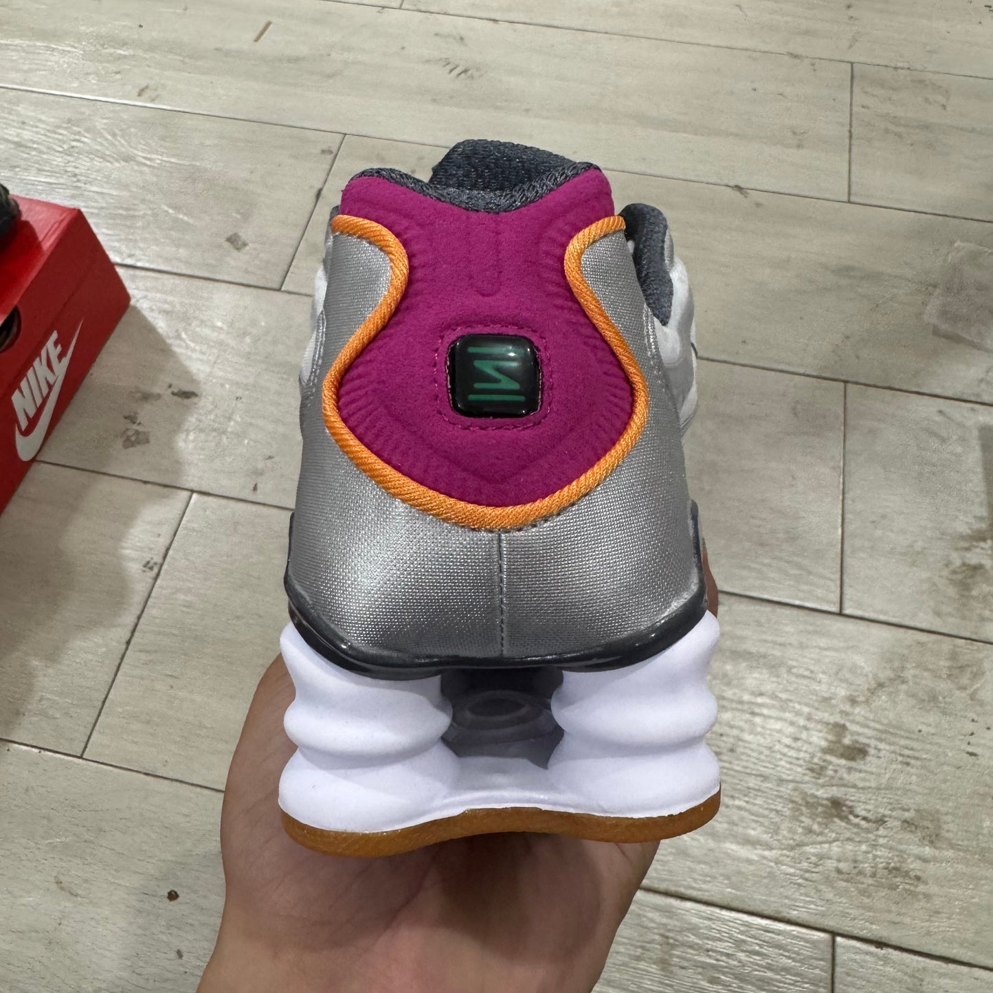Aware Shox Multicolor