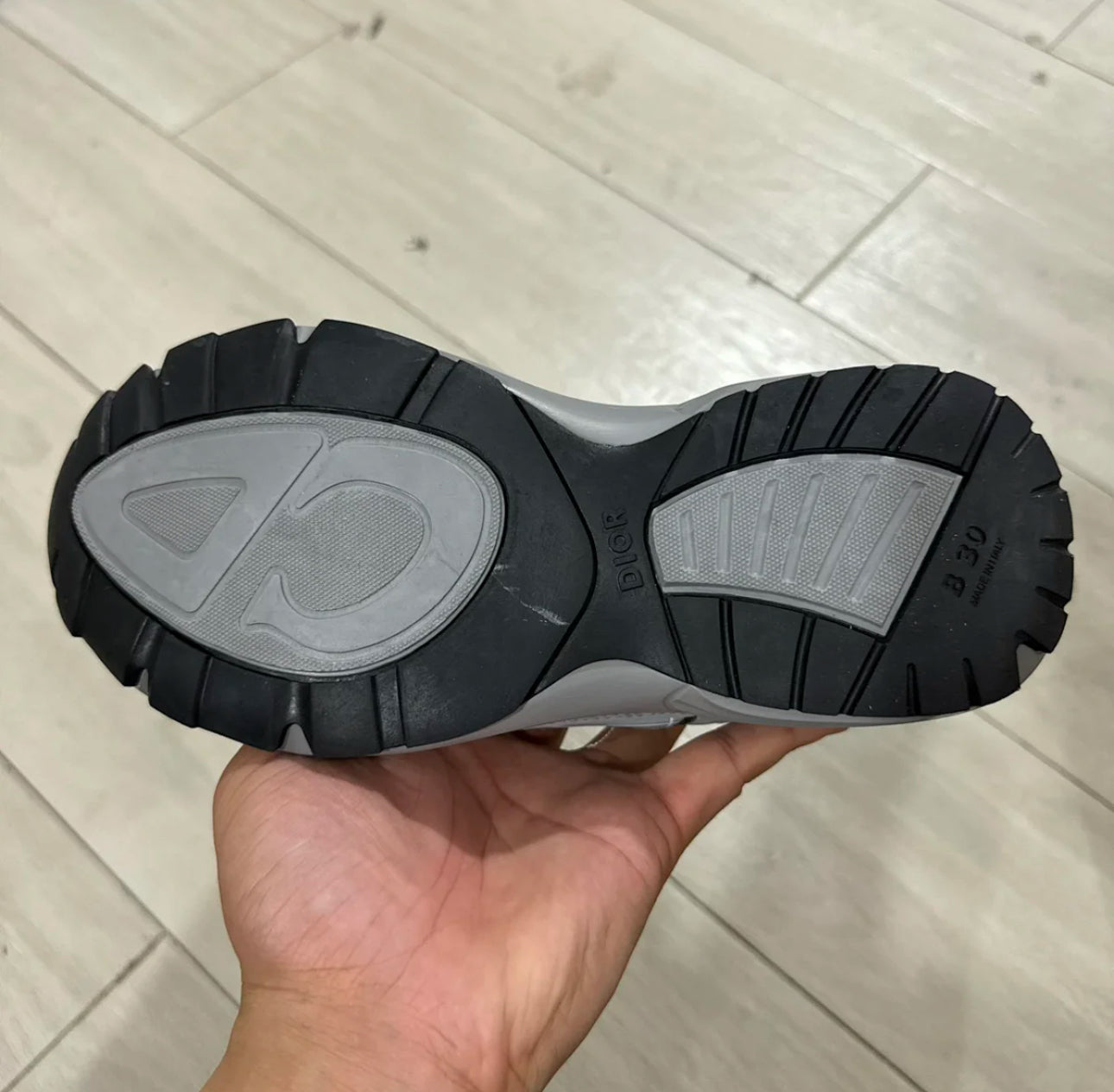CD B30 Dark Grey