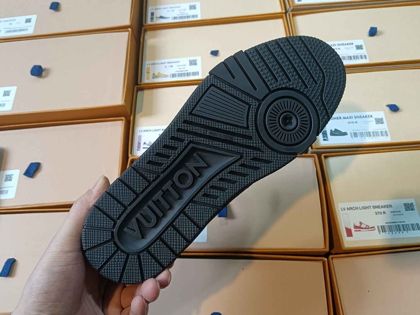 Trainer Black Crystal