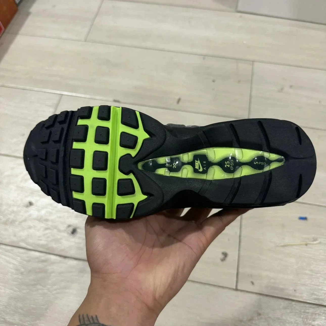95 Og Néon
