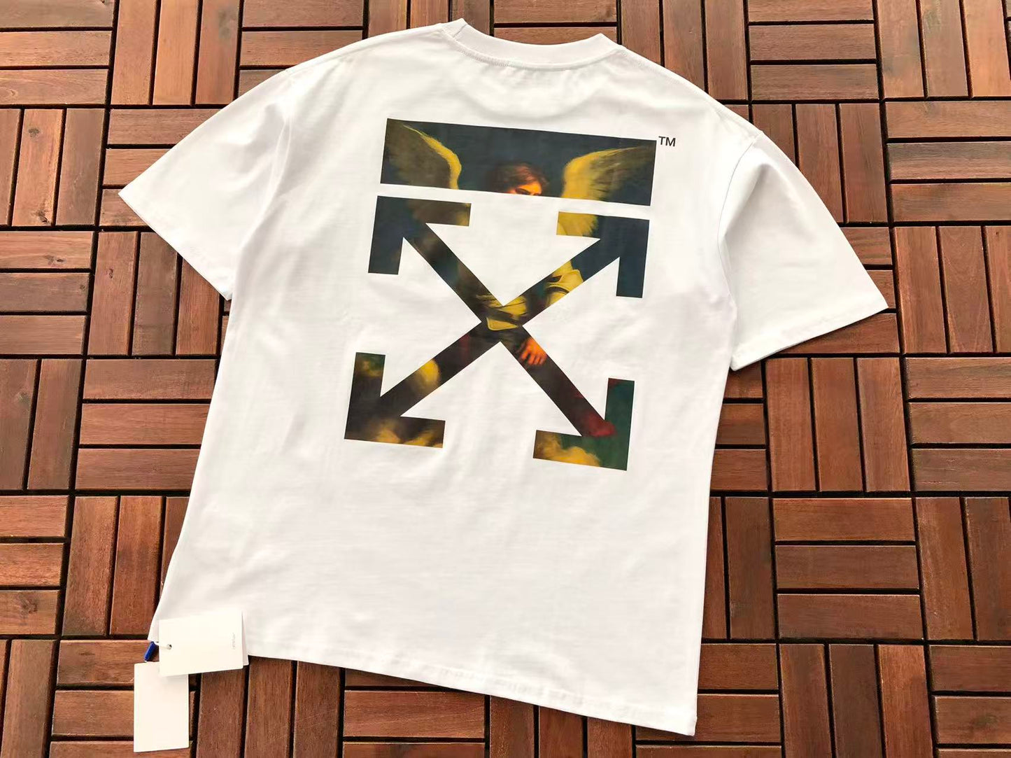 T-shirt Off