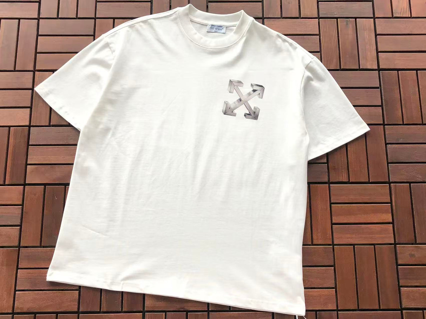 T-shirt Off