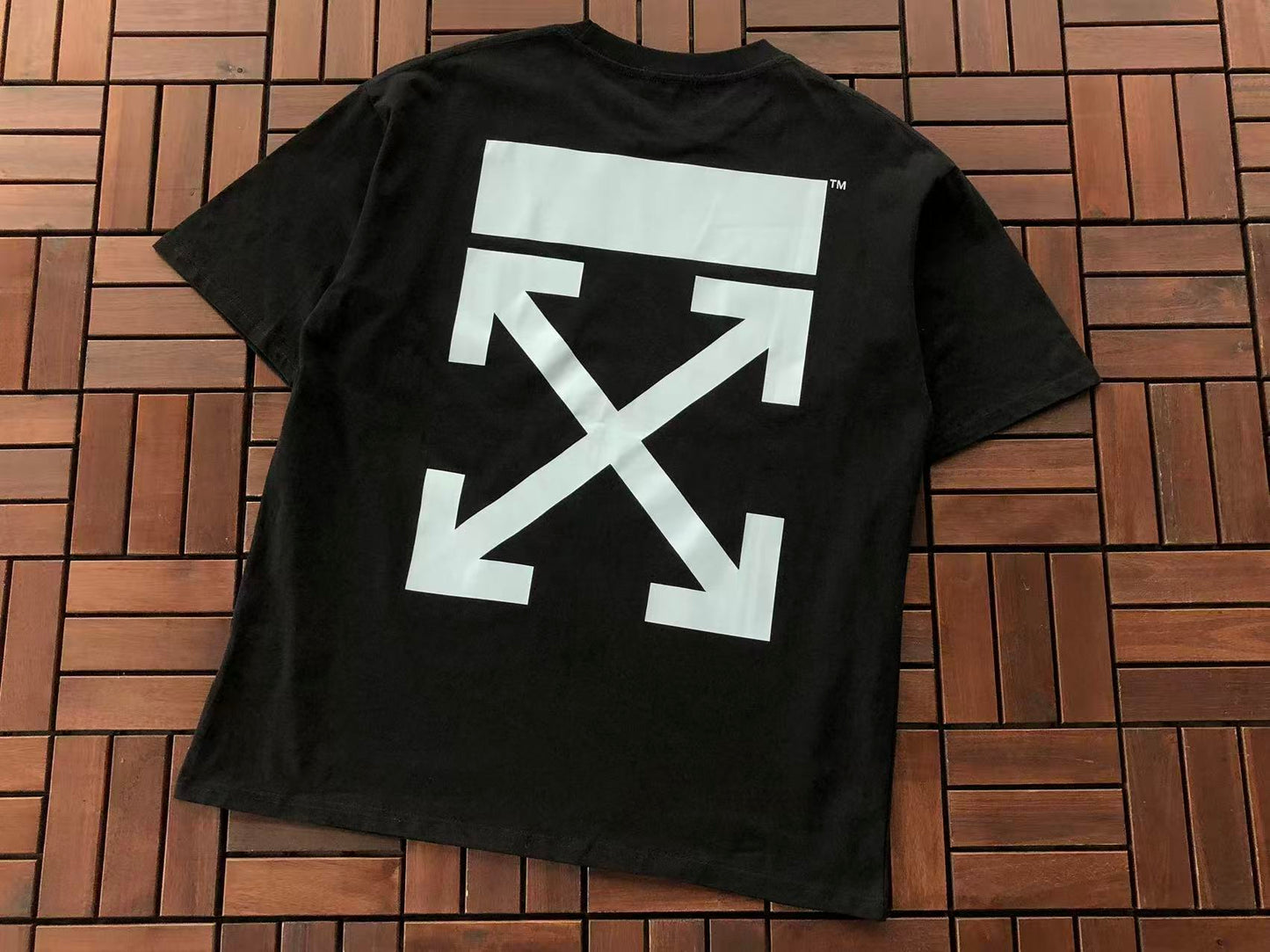 T-shirt Off