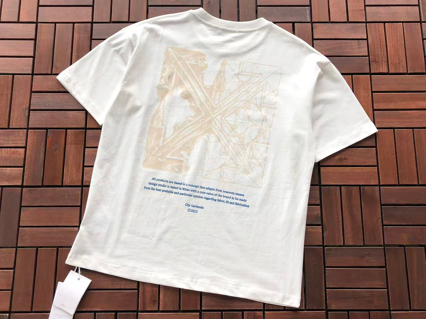 T-shirt Off