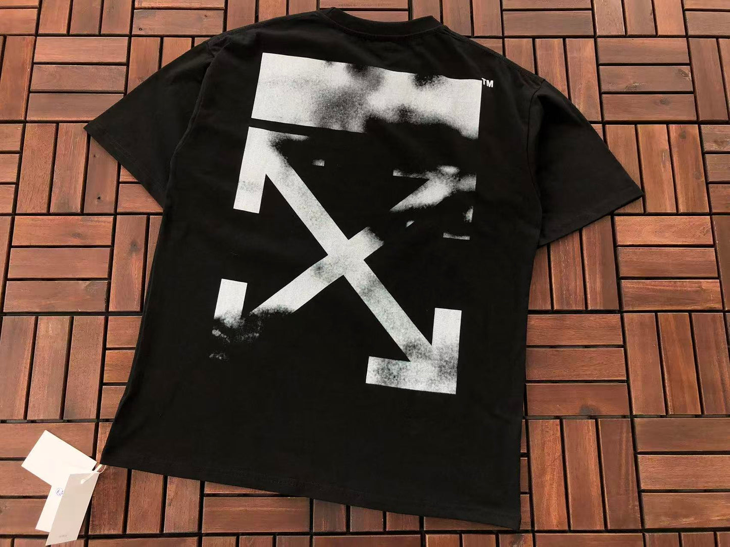 T-shirt Off