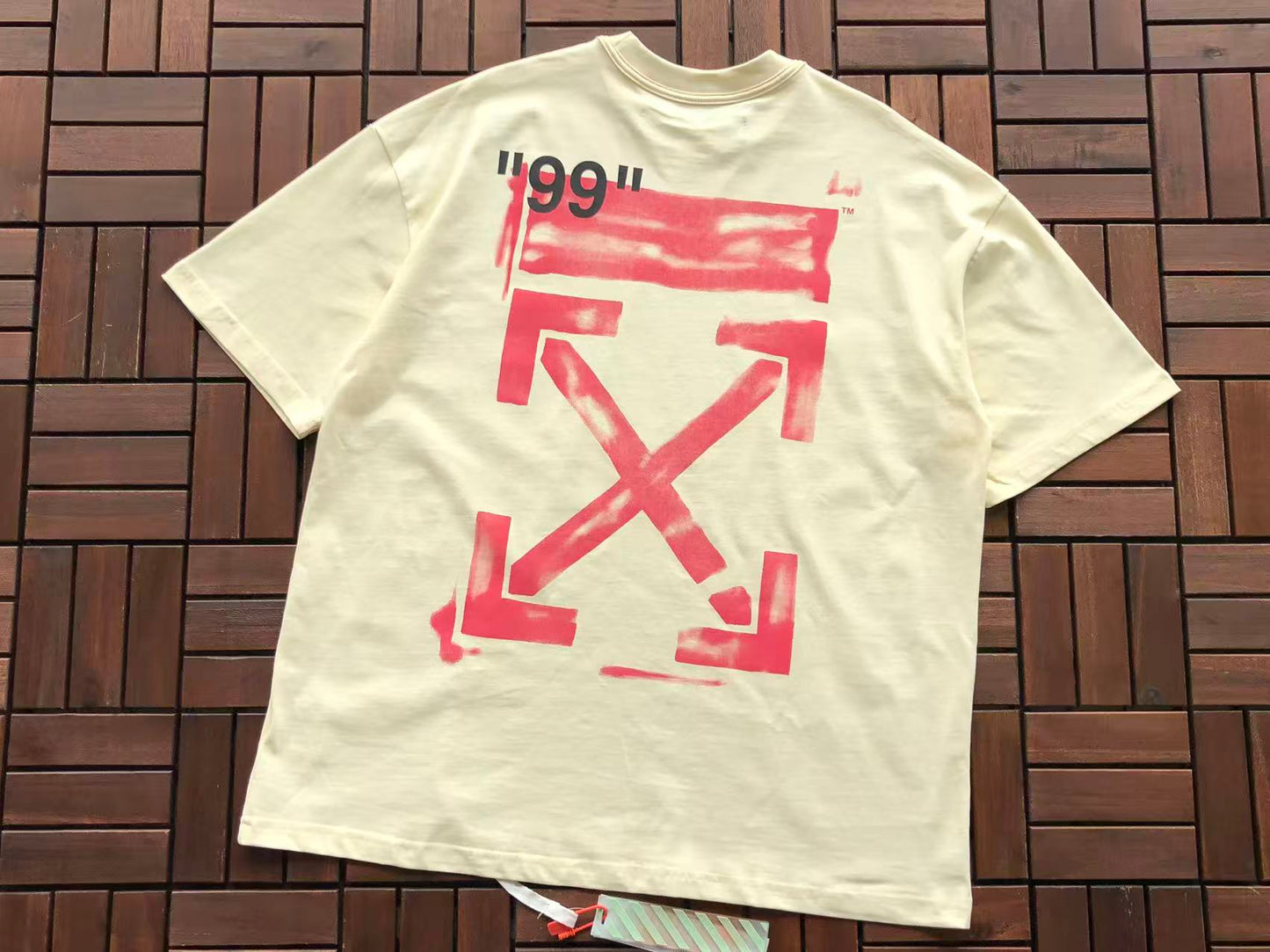 T-shirt Off