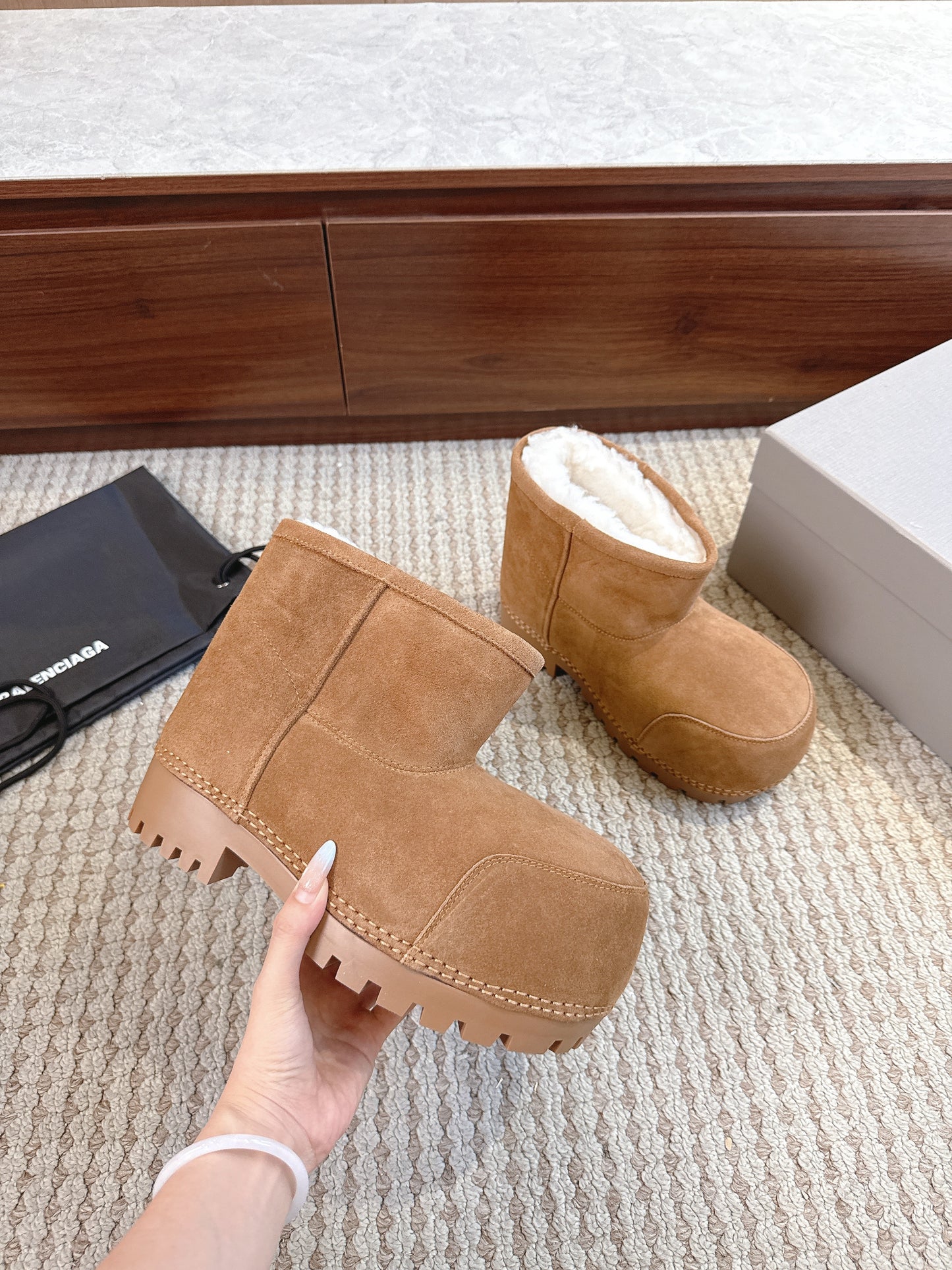 BLG Alaska Suede Boots