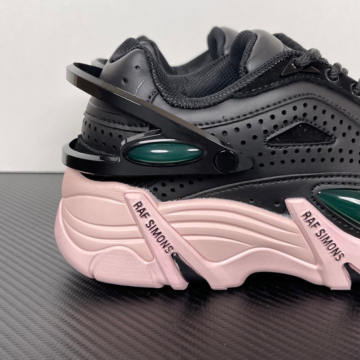 Cylon-21 Black and Pink