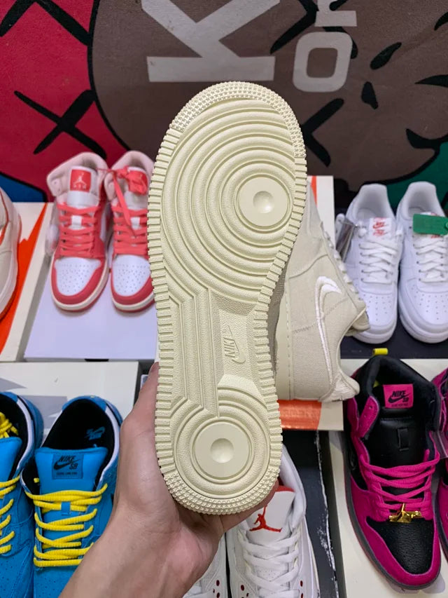 AF1