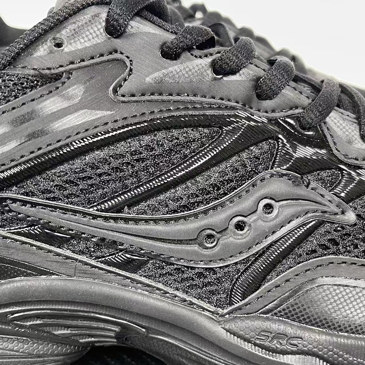 Sau All Black