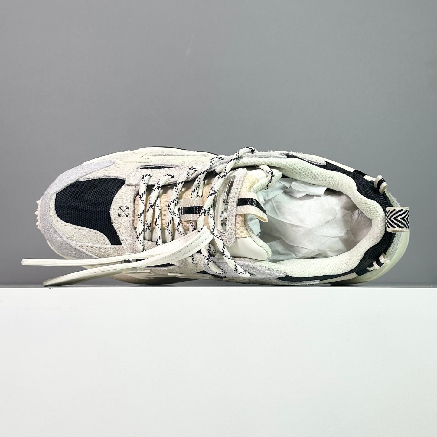 OF Be Right Back Cream Grey Black