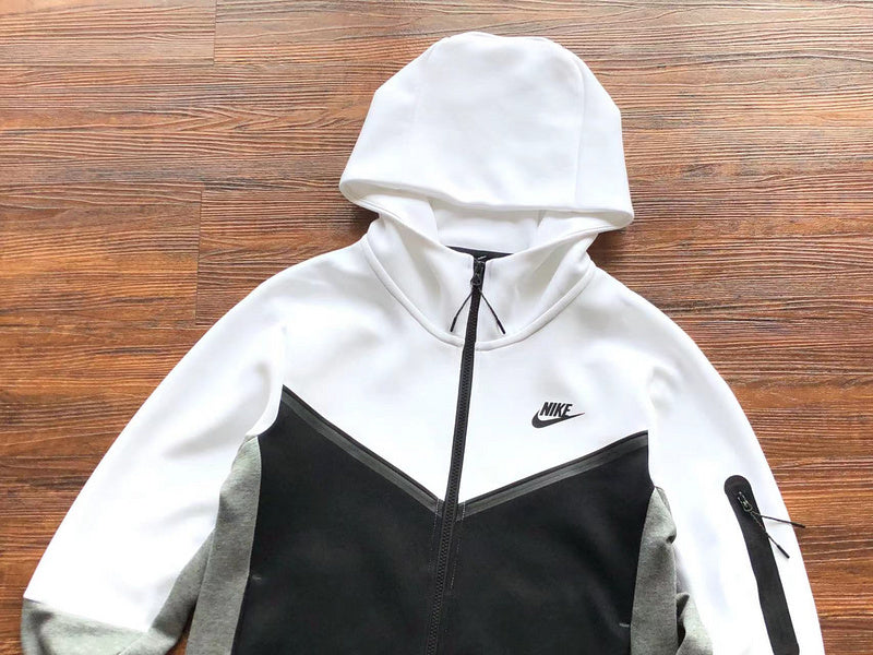 Conjunto Tech Fleece