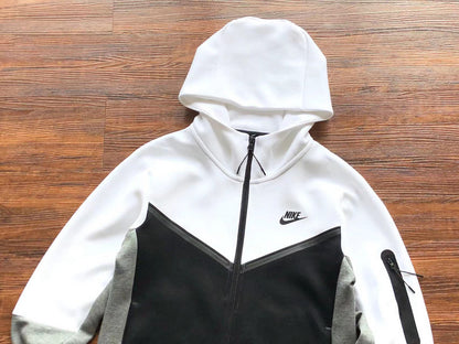 Conjunto Tech Fleece