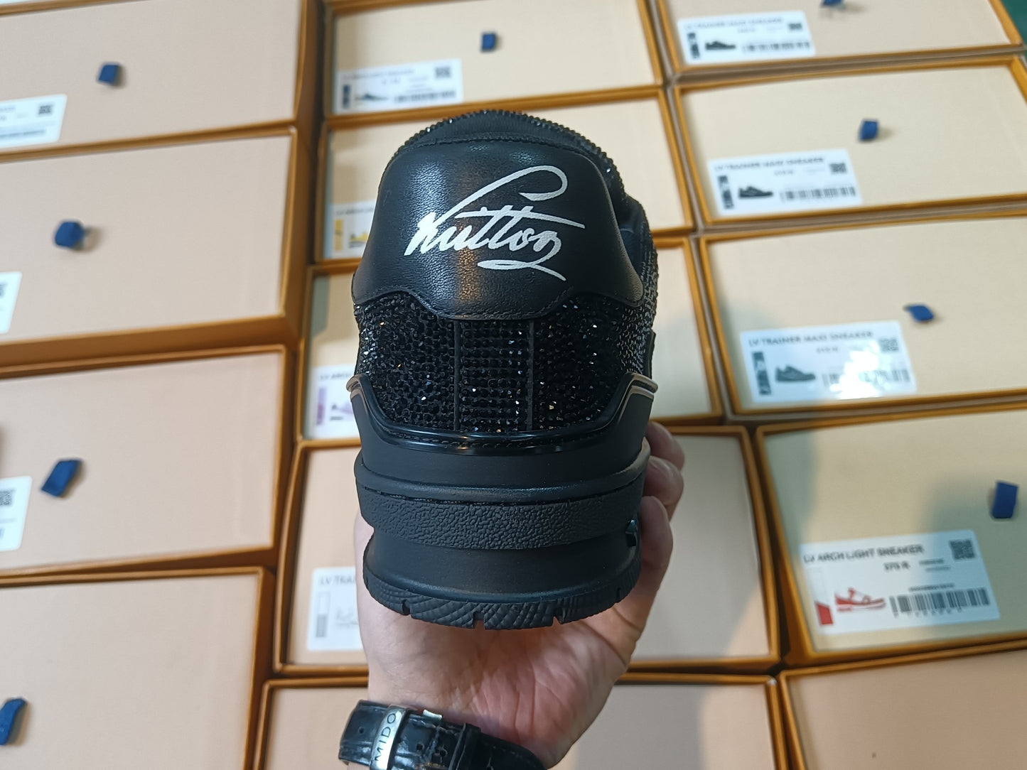 Trainer Black Crystal