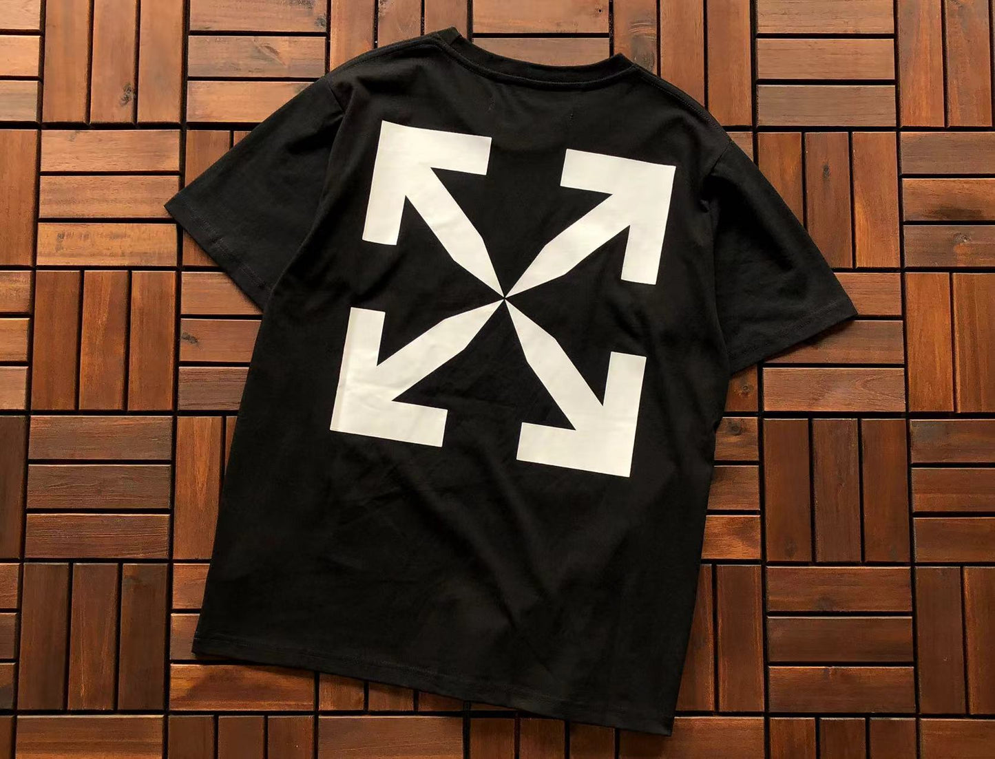 T-shirt Off