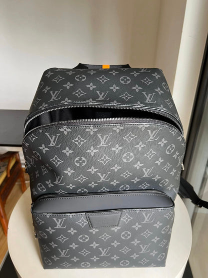 Louis Vuitton Discovery