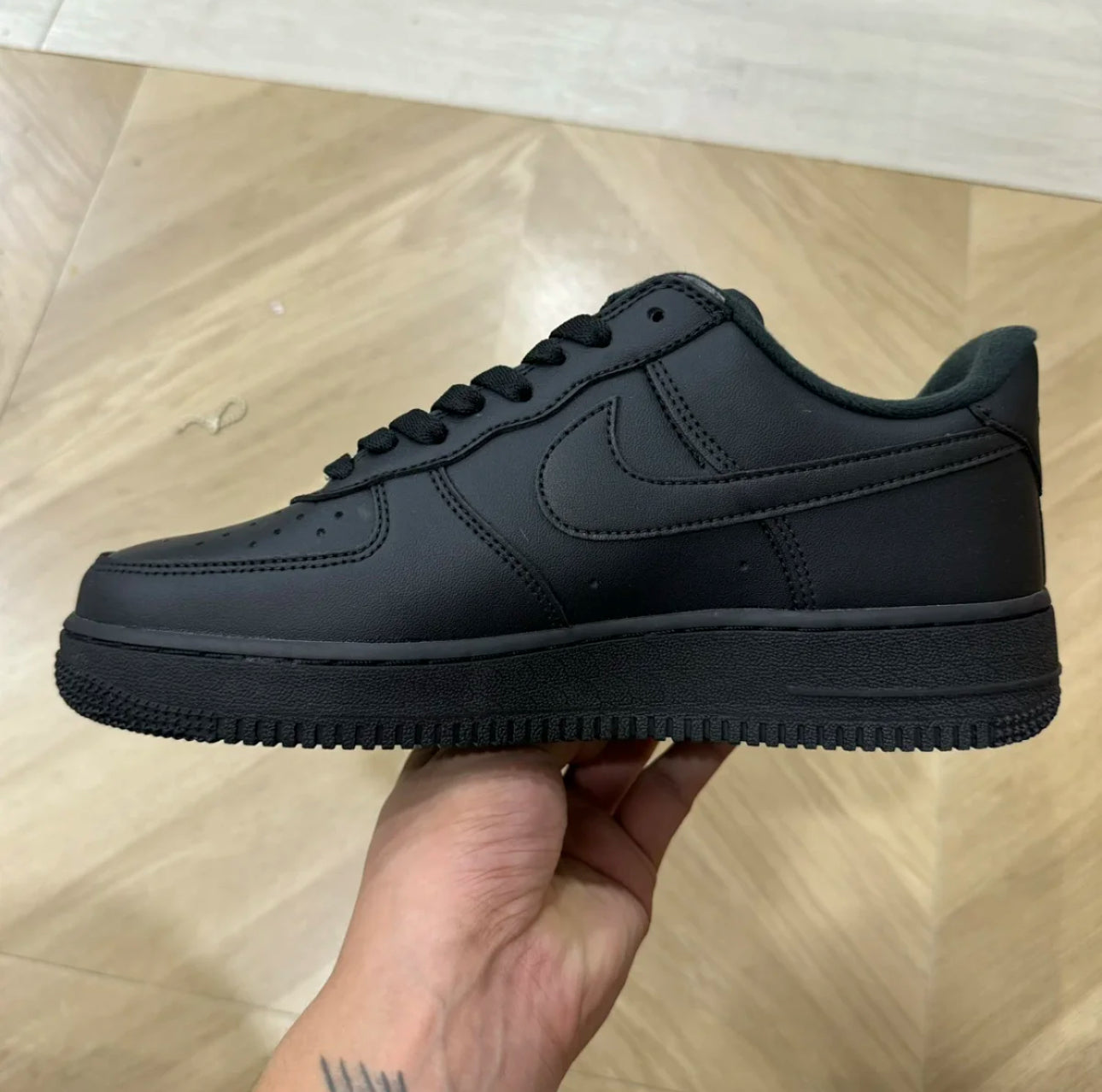 Air Force 1 (black) x Supreme