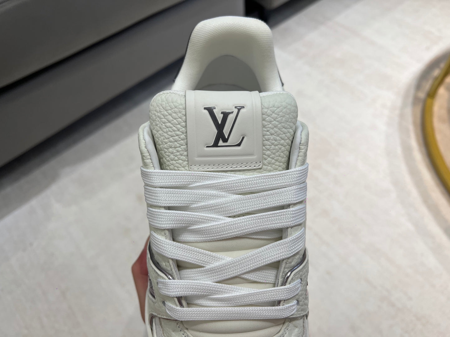 Trainer White and Gray