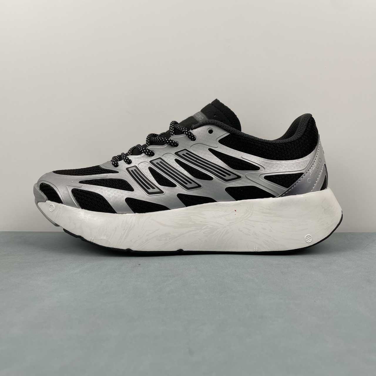 Adizero Aruku White Black