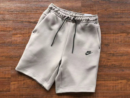 Calções Tech Fleece